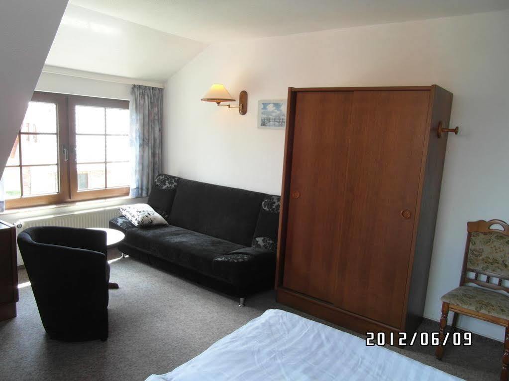 Pension Deichgraf Middelhagen Extérieur photo